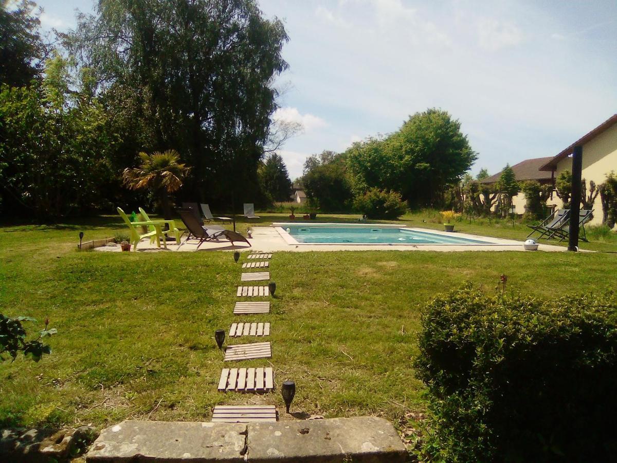 La Villa Du Bearn Garlin Exterior foto